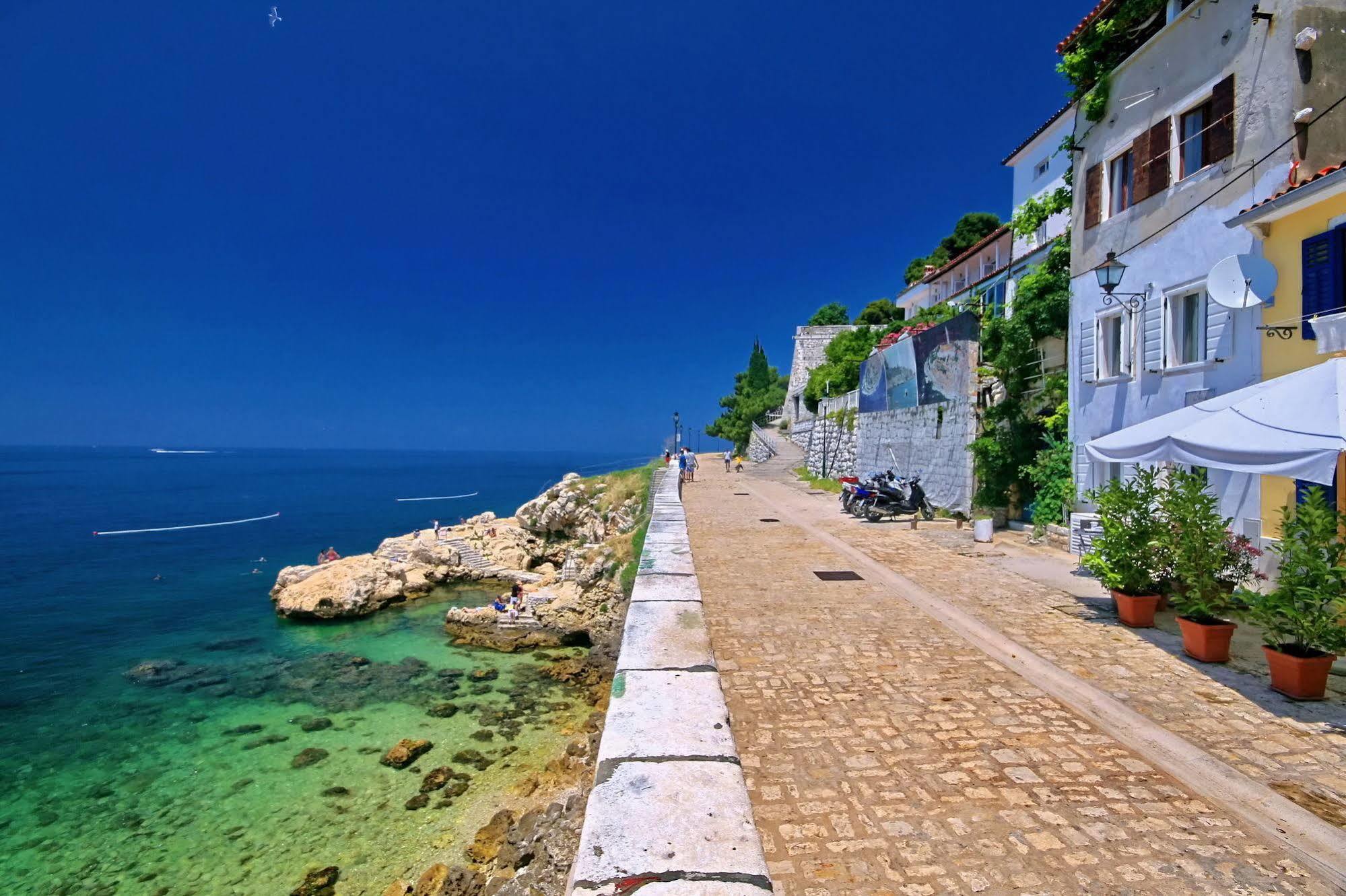 Angelo D'Oro Apartment Monte Rovinj Exterior photo